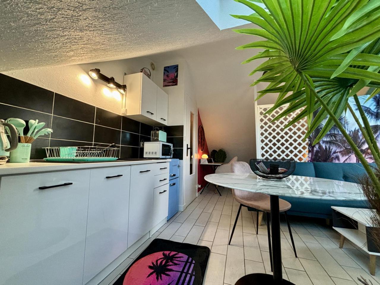 -Tropical Studio- Paisible Parking Wifi Lave-Linge Кемпер Экстерьер фото